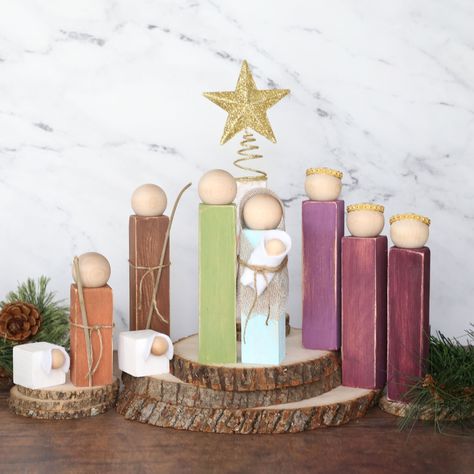 In today's post: Learn how to make your own wood block nativity set from an inexpensive wood board. Customize it using your favorite colors or ones that will match your decor. Last year my mom