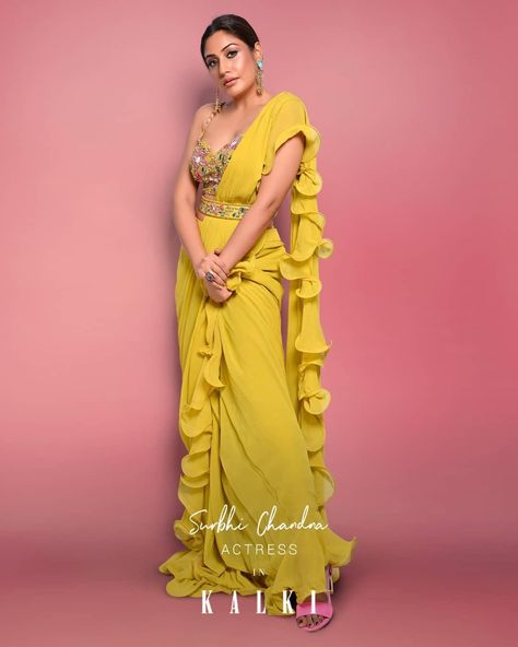 South Indian Bridal Sarees, Latest Bridal Sarees, Saree For Bride, Haldi Dress For Bride, Haldi Dresses, Bride Haldi, Lehenga Anarkali, Draping Styles, Haldi Dress