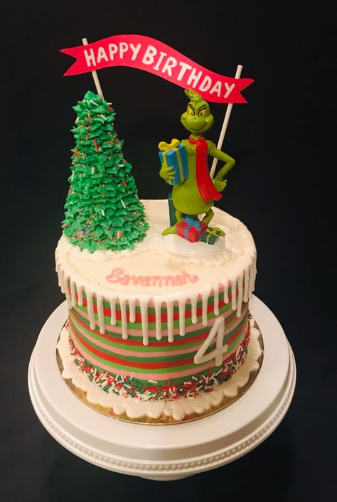 Grinch Birthday Cake, Grinch Recipes, Grinch Birthday, Grinch Cake, Bakery Design, Short Movie, 4th Birthday, 3rd Birthday, On Board