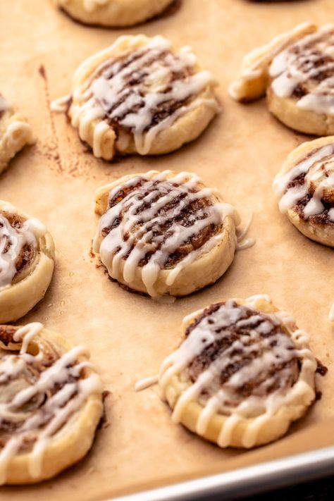 Cinnamon Pie Crust Cookies, Easy Cinnamon Roll Cookies, Cinnamom Rolls, Pie Crust Cinnamon Rolls, Easy Pie Crust, Cinnamon Roll Cookies, Unique Cookies, Roll Cookies, Cookie Pie