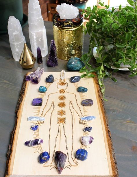 Reiki Table Set Up, Room Set Up Ideas, Set Up Ideas, Vendor Table, Reiki Room, Crystal Reiki, Psychic Development, Drink Plenty Of Water, Be Gentle With Yourself