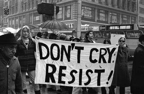 Activists hold a protest banner during a Legalize Abortion demonstration in New York City, 1968. Womens Protest, Second Wave Feminism, Cincinnati Museum, Womens Liberation, Protest Posters, Protest Signs, Metropolitan Opera, Downtown Toronto, Miss America