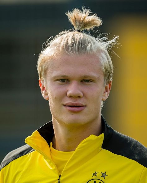 Haaland Funny Face, Avatar Zuko, Hairstyle Names, Jack Grealish, Men With Blonde Hair, Football Icon, Soccer Funny, Soccer Boys, Football Funny