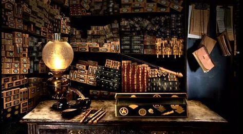 Ollivanders | Harry Potter Wiki | Fandom Garrick Ollivander, Wand Shop, Custom Harry Potter, Harry Potter Wiki, Arthur Weasley, Dark Witch, Chamber Of Secrets, Diagon Alley, Art Tool