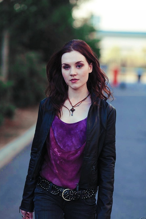 Meg 2.0. My favorite Meg. I really wish something more would have happened with her and Cas. Meg Supernatural, Rachel Miner, Meg 2, Trying My Best, Sam Dean, Winchester Boys, Supernatural Fandom, Destiel, Superwholock