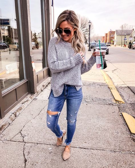 Fall Boot Outfits 2023, Casual Game Day Outfit Winter, Cute Relaxed Outfits, 40 Yr Old Women Fashion, Rad Outfits, Spring Outfits 2020, Pointed Flats, Cooler Look, Mom Outfits