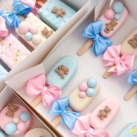 Bear Themed Gender Reveal, Gender Reveal Treats, Gender Reveal Dessert Table, Gender Reveal Dessert, Gender Reveal Cake Pops, Bear Gender Reveal, Gender Reveal Food, Treats Table, Themed Gender Reveal