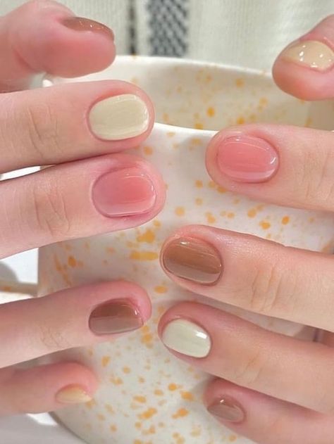 pretty neutral Korean jelly nails Spring Korean Nails, Nail Art Simple Pink, Nails Dandelion, Jelly Nails Short, Short Jelly Nails, Korean Jelly Nails, Nail Art Korean, Retro Nails, Hello Nails