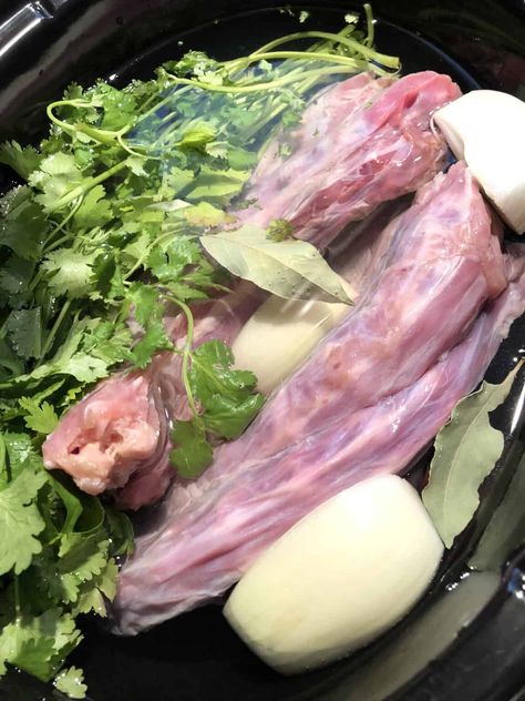 Chicken Neck Recipe Bone Broth, Turkey Neck Broth Recipe, Chicken Neck Recipe, Chicken Neck, Make Bone Broth, Unusual Recipes, Neck Bone, Slow Cooker Times, Weekend Food