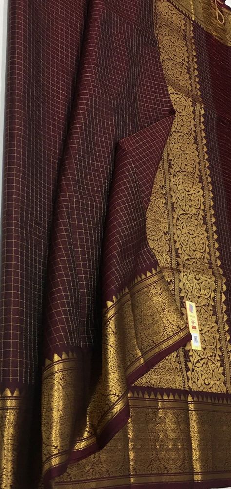 Brown Kanchipuram Silk Saree, Kerala Saree Blouse Designs, Blue Silk Saree, Kanjivaram Sarees Silk, New Saree Designs, Latest Blouse Designs Pattern, Traditional Silk Saree, Silk Saree Kanchipuram, Traditional Blouse Designs