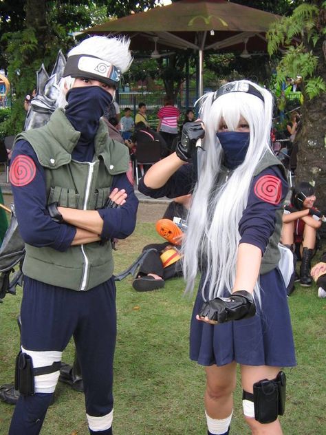 Female Kakashi Cosplay, Kakashi Genderbend, Female Kakashi, Kakashi Cosplay, Kakashi Anime, Gender Bend, Cosplay Naruto, Anime Cosplay, Bend