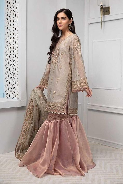 Organza Gharara Pakistani, Net Garara Dress, Farshi Gharara Pakistani Simple, Gharara Suits Party Wear Pakistani, Farsi Gharara, Pakistani Garara Dresses, Garara Dress Indian Weddings, Party Wear Outfits For Women, Latest Gharara Designs