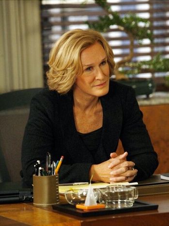 Glenn Close Close Hairstyles, Glenn Close, Bad Hair Day, Hair Day, Boss Lady, American Actress, Picture Photo, Tv Series, Chloe