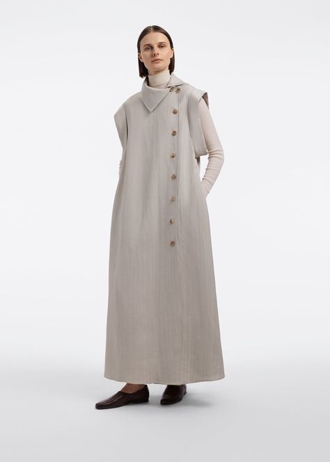 Elegant Modest Dresses, Kaftan Simple, Manipulating Fabric, 40 Fashion, Dress Idea, Modest Wear, Abayas Fashion, Pakistani Fashion, Modest Dresses