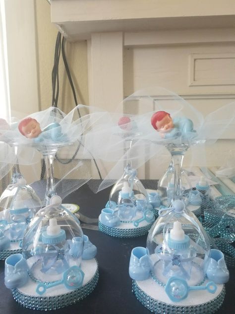 Barely Wait, Baby Shower Gifts For Guests, Boy Baby Shower Centerpieces, Elephant Baby Shower Decorations, Baby Shower Souvenirs, Baby Shower Baskets, Diy Baby Shower Decorations, Baby Shower Theme Decorations