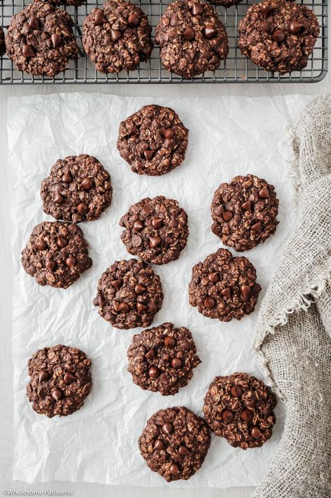 Infused Cookies, Cookies With Dark Chocolate, Simple Oatmeal, Dark Chocolate Chip Cookies, Chocolate Oatmeal Cookies, Cookie Ball, Chocolate Oatmeal, Chocolate Espresso, Crunchy Cookies