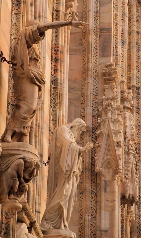 Milan Cathedral, Empire Romain, Milano Italy, Cathedral Church, Gothic Architecture, Trieste, Place Of Worship, Milan Italy, Places Around The World