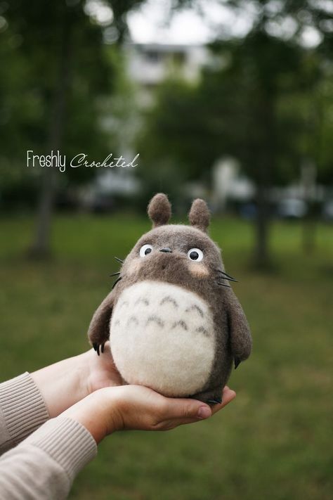 Wool Animals, Needle Felting Projects, Studio Ghibli Art, Kawaii Plushies, Ghibli Art, Needle Felt, Cowboy Bebop, My Neighbor Totoro, Needle Felted Animals