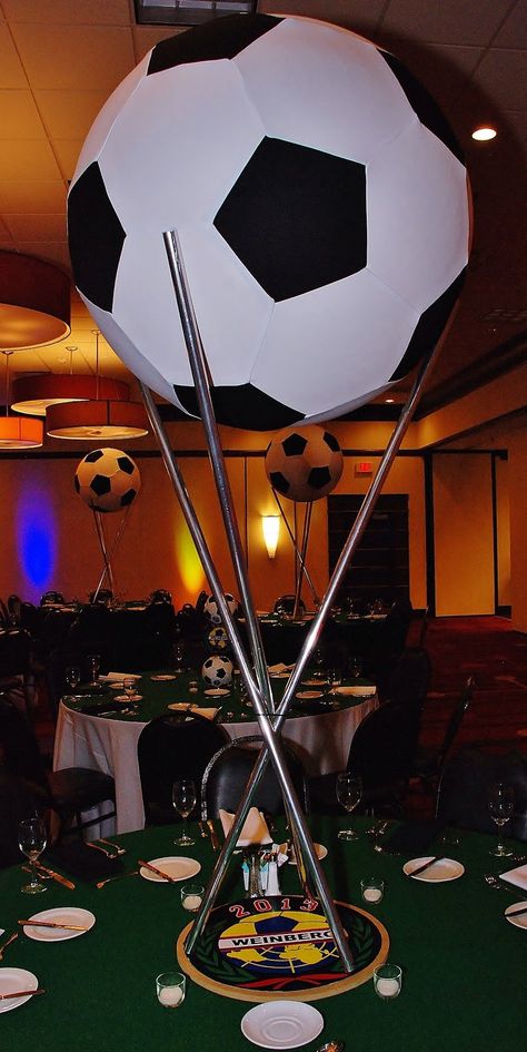 Soccer Centerpieces, New York Theme Party, Football Centerpieces, Bar Mitzvah Centerpieces, Soccer Banquet, Soccer Theme Parties, Mitzvah Centerpieces, Bar Mitzvah Themes, Sports Banquet