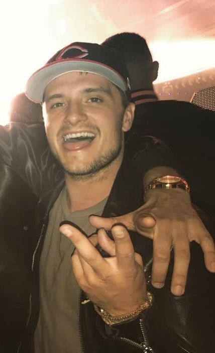 Josh Hutcherson Tattoo, Josh Hutcherson Pfp, Snap Selfie, Male Celebrity, Michael Cera, Peeta Mellark, Josh Hutcherson, Favorite Actors, Pedro Pascal