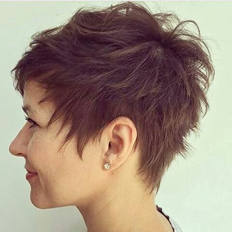 Short Haircut Back View, Short Cropped Hair, Short Blonde Pixie, Crop Hair, Short Hair Trends, Short Hairdos, Hair Blog, Short Pixie Haircuts, Popsugar