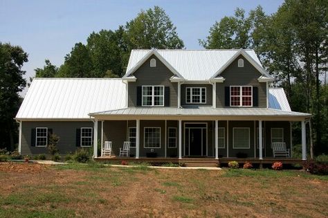 White metal roof with dark gray siding Dark Grey House Exterior, White Metal Roof, Dark Grey Siding, Farmhouse Exterior Paint Colors, Dark Grey Houses, Galvalume Roof, Metal Roof Houses, Metal Roof Colors, Grey Siding