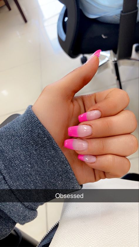 Bright Pink French Tip Nails Coffin, Bright Pink French Tip Nails Square, Bubble Gum Pink French Tip Nails, Pink Tip Acrylic Nails, Barbie Pink Acrylic Nails French Tip, Hot Pink French Tip Nails Coffin, Hot Pink French Tips Square, Barbie Pink French Tip Nails Square, Hot Pink Tip Nails