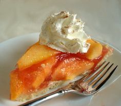 Fresh Peach Pie (No Bake) With Oil Pastry Crust...use unflavored gelatin + 2 T water & 3/4 c peach puree & 3/4 c liquid from macerating peaches with 1/4 c sugar 8nstead of peach jello Pastry Crust Recipe, Pie No Bake, Fresh Peach Pie, Easy Pie Crust, Pastry Crust, Peach Pie, Peach Recipe, Stone Fruit, Crust Recipe