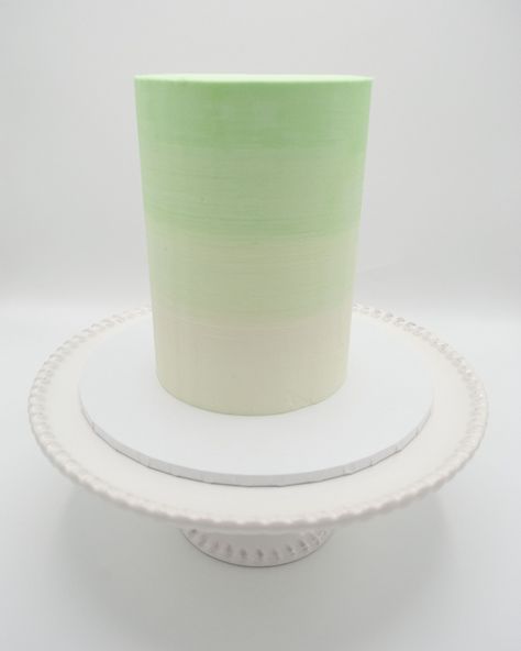 Sage Green Ombré Cake, Ombre Green Cake, Ombre Cake Frosting, Green Ombre Cake, Mint Green Cakes, Tennis Cake, Minimalist Cakes, Green Dessert, Pastel Rainbow Cake