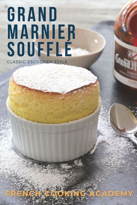 Gran Marnier Souffle, Fanciers Desserts, French Souffle, Brunch At Home Ideas, Grand Marnier Souffle Recipe, Grand Marnier Cake, Souffle Dessert, Grand Marnier Souffle, Orange Souffle