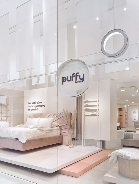 A happy journey from night till morning for everyone... The bed store concept developed by Demirden | ilio for the Puffy brand, offers a simple, expressive, sincere and inspiring new customer experience. The retail strategy of the Puffy brand, which appeals to its young and modern target audience with its accessible, high quality and expert brand positioning, is concretized with the phrase "A happy journey from night till morning for everyone". Happy Journey, Zara Store, Brand Positioning, Basement Layout, Furniture Design Sketches, Store Concept, Showroom Interior Design, Linen Store, Cube Design