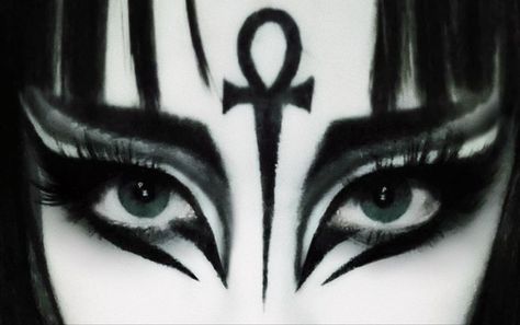 Trad Goth Makeup, Goth Eye Makeup, Drag Make-up, Punk Makeup, Trad Goth, Alt Makeup, Casual Makeup, Swag Makeup, Makeup Tut