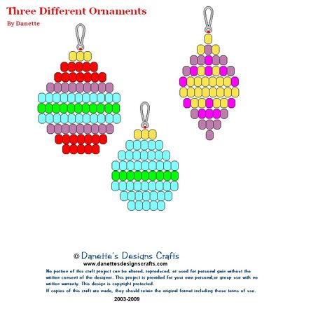 Pony Bead Christmas Ornaments Diy, Christmas Kandi Patterns, Christmas Beaded Keychains, Christmas Pony Bead Patterns, Beaded Polar Bear Pattern, Beaded Snowman Earrings Pattern, Bead Charm Pattern Earring Christmas, Pony Bead Jewelry, Pony Bead Animals