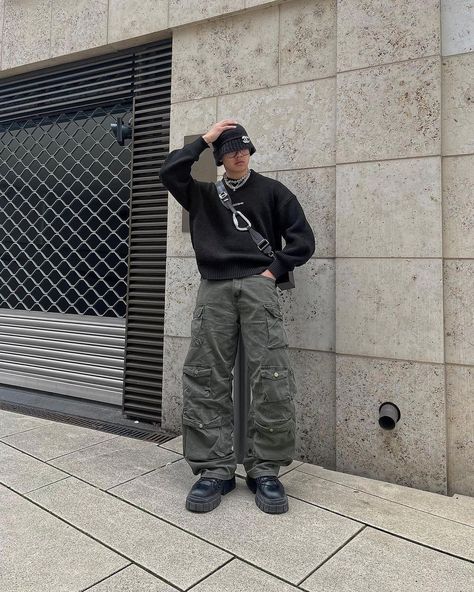 Hiphop Men Outfit, Men’s Street Wear Aesthetic, Hypebeast Outfit Men, Summer Outfit Ideas Men, Hiphop Outfit Men, Hiphop Outfit, Content Creator Instagram, Streetwear Fashion Baggy, Hypebeast Outfit