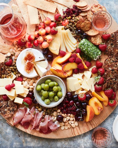 Summer Cheese Board - What's Gaby Cooking Summer Cheese Board, Cheese Plates Appetizer, Holiday Cheese Boards, Whats Gaby Cooking, Food Boards, Grazing Board, Meat Appetizers, Charcuterie Inspiration, Charcuterie Platter