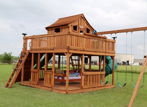 Backyard Playset, Kids Backyard Playground, Tree House Diy, Backyard Playhouse, Tree House Kids, Diy Playground, Wooden Swing, Kids Outdoor Play, Tree House Designs