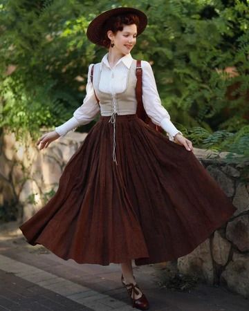 Elegant Cottage Core Outfit, Villager Outfit, Beground Aesthetic, Mode Retro, Elle Fashion, Whimsical Style, Skirt Maxi, Dyed Linen, Favorite Sweater