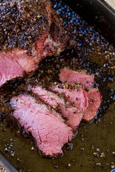 Homemade Pastrami, Pastrami Recipe, Cured Meat Recipes, Corn Beef, Corned Beef Brisket, Corned Beef Recipes, Smoked Meat Recipes, Tri Tip, Homemade Sausage