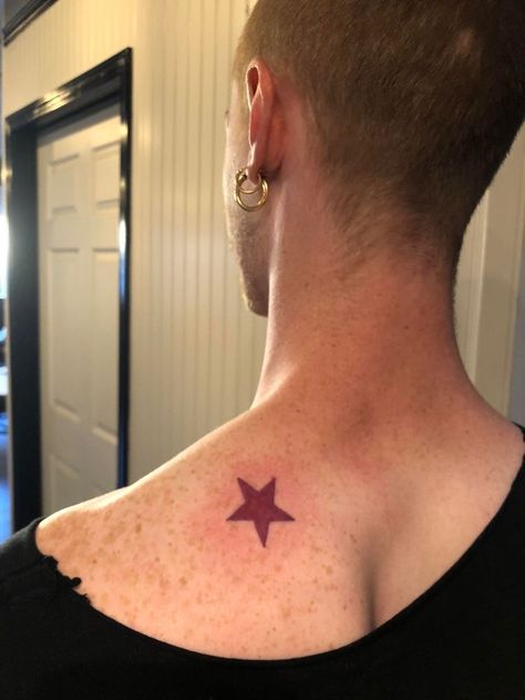 Jojo Bizarre Adventure Star Tattoo, Jojo Bizarre Tattoo, Tattoos Around Birthmarks, Jojos Bizzare Adventure Star Tattoo, Jojo Tattoos Ideas, Jjba Star Tattoo, Joe Star Birthmark Tattoo, Joestar Tattoo Star, Jojo Bizarre Adventure Tattoo Ideas