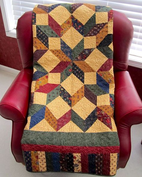 Carpenter Star Quilt Quilt Free Pattern designed by MaryQuilts Carpenter Star Quilt, Amische Quilts, Colchas Quilting, Signed Sealed Delivered, Amish Quilts, Country Quilts, Star Quilt Blocks, Star Quilt Patterns, Patchwork Quilting