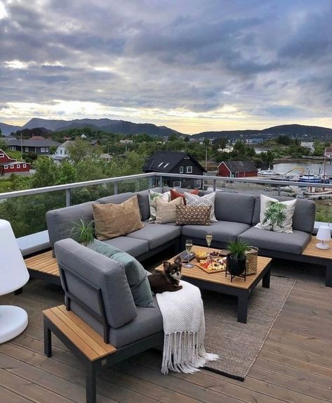 Roof Terrace Design, Easy Patio, Rooftop Patio Design, Terrace Furniture, Balkon Decor, Terrace Decor, Rooftop Design, Rooftop Terrace Design, Balkon Design