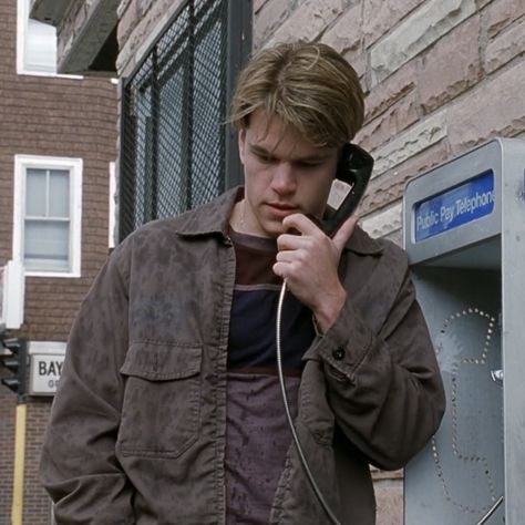 Matt Damon Good Will Hunting, Girl Hunting, Gus Van Sant, 90s Actors, Estilo Cholo, Good Will Hunting, Hunting Girls, Matt Damon, The Secret History