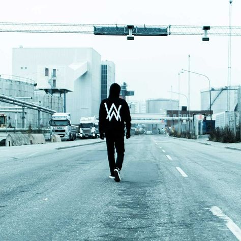 Alan Walker Wallpapers, Alan Walker Faded, Walker Join, Walker Wallpaper, Bad Boy Style, Jonas Brother, Nuh Uh, Cool Illusions, Whatsapp Profile Picture