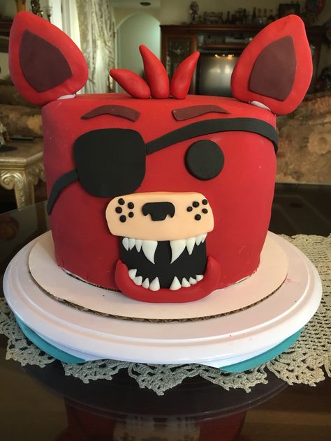 Red velvet/Vanilla Foxy Five Nights @ Freddy's cake . Something Sweet by Letty Garcia . Fnaf Cakes Birthdays, Fnaf Cake, Fnaf Crafts, Fnaf Foxy, 10th Birthday Parties, 14th Birthday, 11th Birthday, Bday Ideas, 10th Birthday