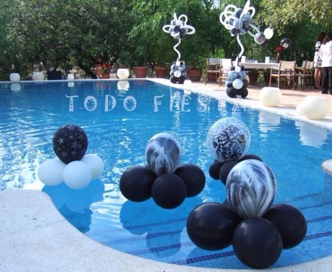 Pool Party For Men, Luxury Pool Party, Sweet 16 Pool Parties, Backyard Wedding Pool, Pool Party Adults, Light Up Balloons, Pool Party Themes, Disco Party Decorations, Mermaid Birthday Party Decorations