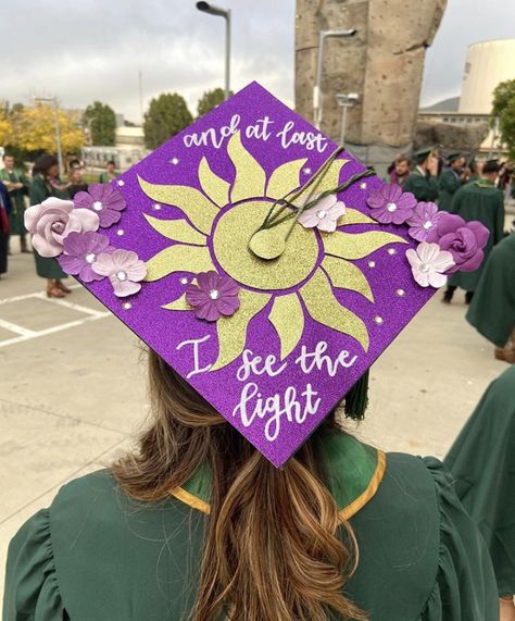 Disney Graduation Cap Ideas College, How To Train Your Dragon Graduation Cap, Tangled Grad Cap, Rapunzel Grad Cap, Tangled Graduation Cap, Senior Poster, Disney Graduation Cap, Grad Hats, Tangled Art