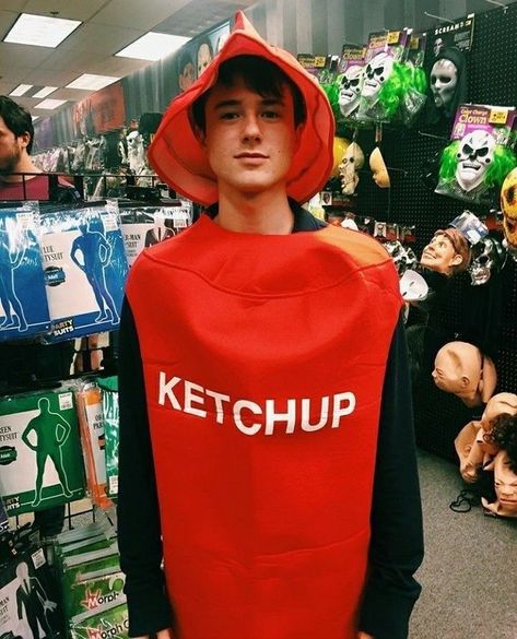 Alec Benjamin Aesthetic Icon, Alec Benjiman, Alec Benjamin, Benjamin Bunny, Party Suits, Indie Pop Music, Song Artists, Music People, Ketchup