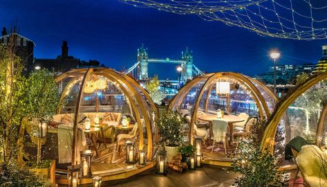 Coppa Club London - Igloos with sofas for drinks or tables for dining overlooking tower bridge.  Breakfast is easiest to get in.  can reserve online Coppa Club London, Coppa Club, London Rooftops, Tower Bridge London, London Bars, Soho London, Unique Restaurants, Rooftop Restaurant, Italy Travel Guide