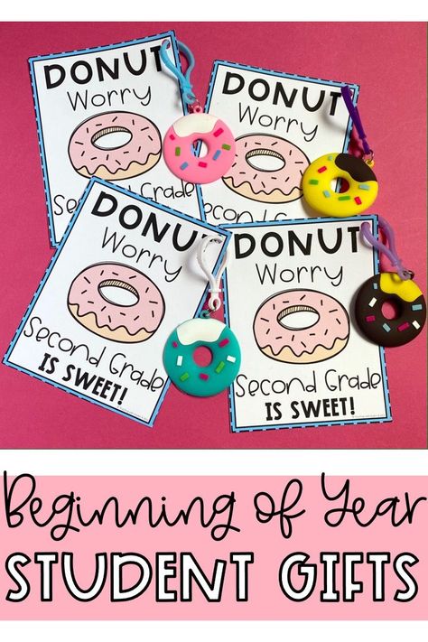 Student Teaching Gifts, Classroom Door Ideas, Classroom Door Displays, Student Birthday Gifts, Teacher Forms, Gifts For Students, Welcome To School, Student Teacher Gifts, Donut Worry