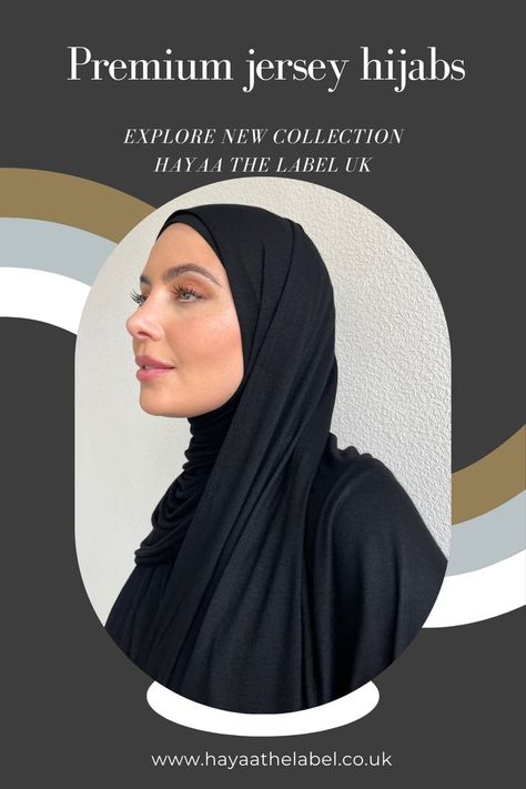 Lady wearing a head covering hijab for modesty. from hayaa the label ltd hijabs Jersey Hijab Tutorial, Hijabi Wardrobe, Jersey Hijab Style, Jersey Hijab Scarfs, Outfit Jersey, Hijab Colors, School Jersey, Simple Hijab, Hijab Caps